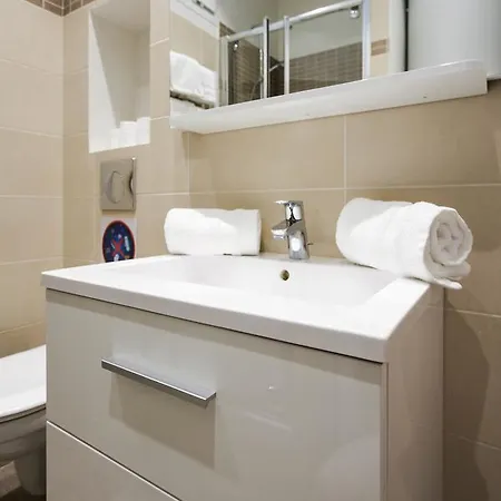 Le Hoche Apartment